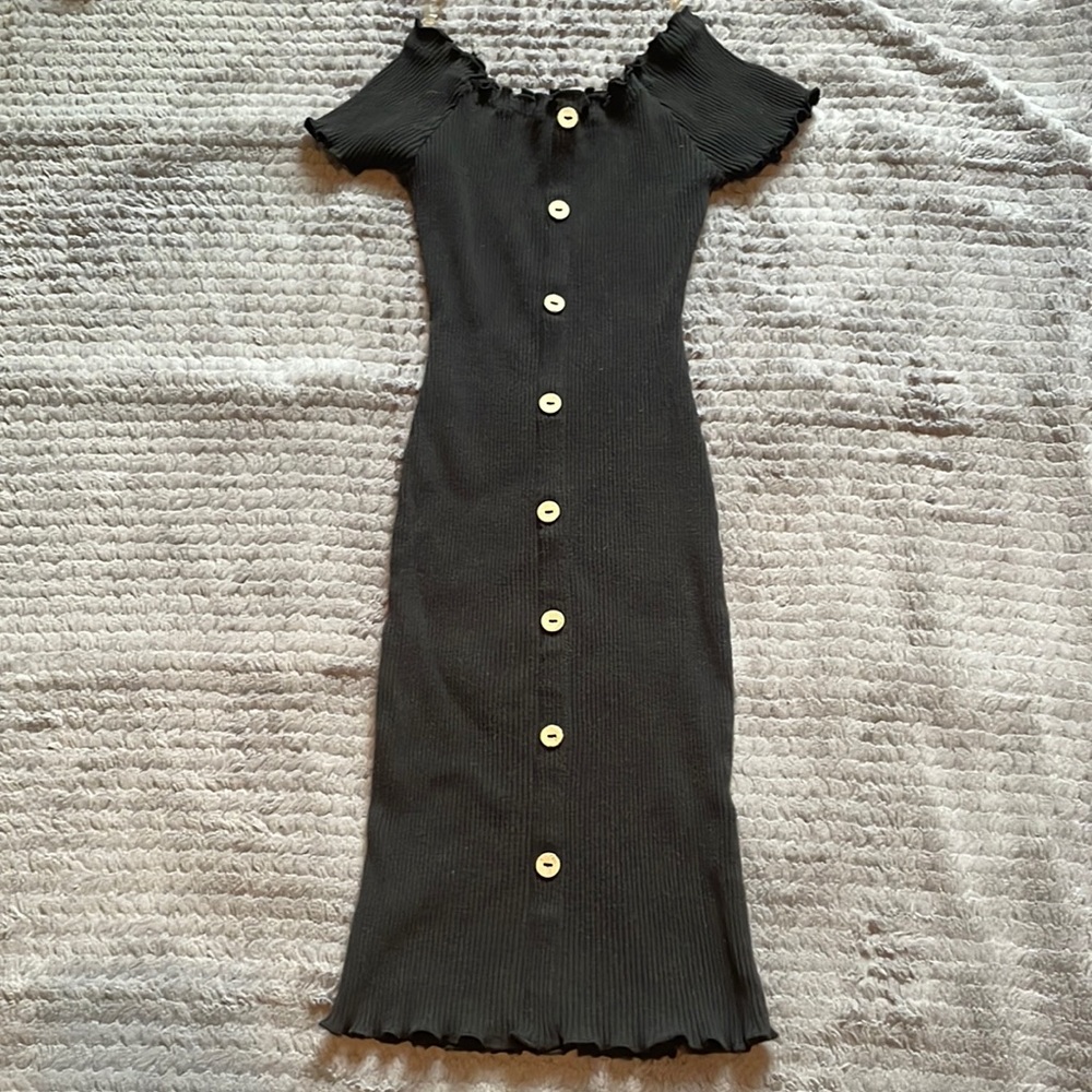 Medium Derek Heart black dress with tan buttons